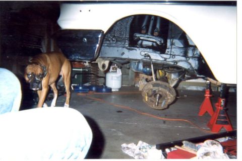 1964 Ford Fairlane - Chavez checking out the lack of suspension parts