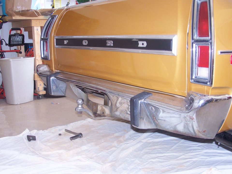 1973 Ford Ranchero rear bumper with tow hitch installed