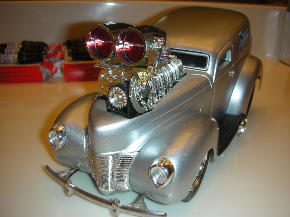 Silver diecast panel delivery hot rod with twin-scoop blown engine