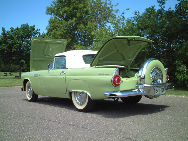 1956 Ford Thunderbird