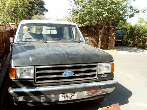 1989 Ford Bronco - needs a wash