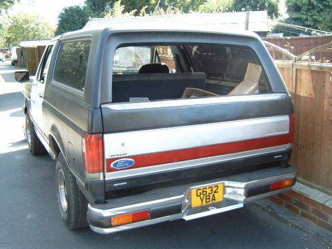 1989 Ford Bronco - its a nice day to diy!