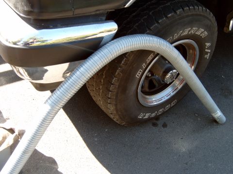1989 Ford Bronco - flexi pipe is cool!