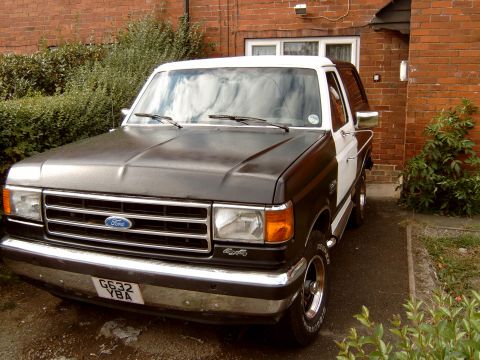 1989 Ford Bronco - mmmmmmm shiny!