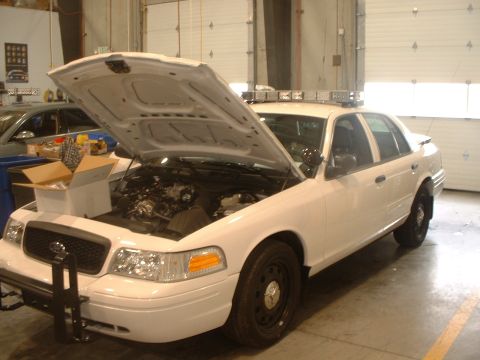 2000 Ford Crown Victoria - New 2007 Crown Victoria getting preped for service