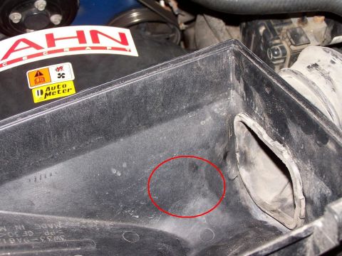 2000 Ford Crown Victoria - Airbox bottom with location where access hole would need to be placed.