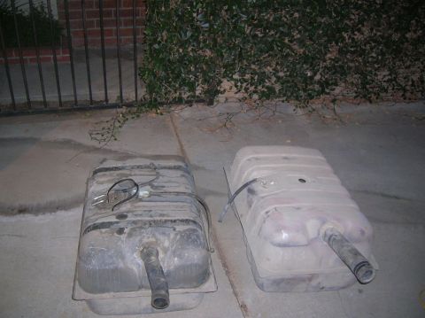1985 Ford Bronco - both tanks FI on left and non FI on right