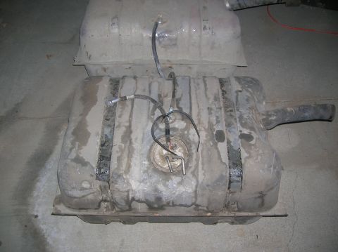 1985 Ford Bronco - FI tank