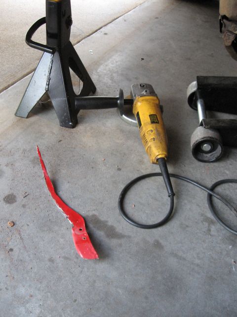 1995 Ford F-150 - The offending piece of metal.