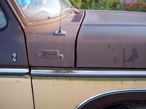 1978 Ford F-250 - The fender badge reads F-250 Ranger, with a number 2 on the door.