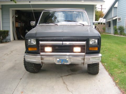 1981 Ford Bronco - Yes the lights work!