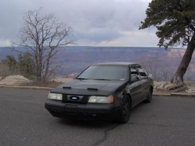 1991 Ford Taurus photo