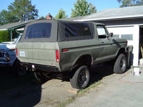 1978 Ford Bronco - Back in the driveway after a run to the store in it. 5.13 gears and little baby tires is fun