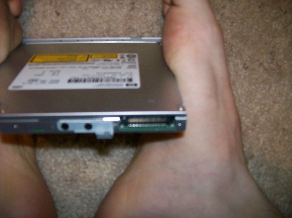 Back of HP dv5000 disk drive