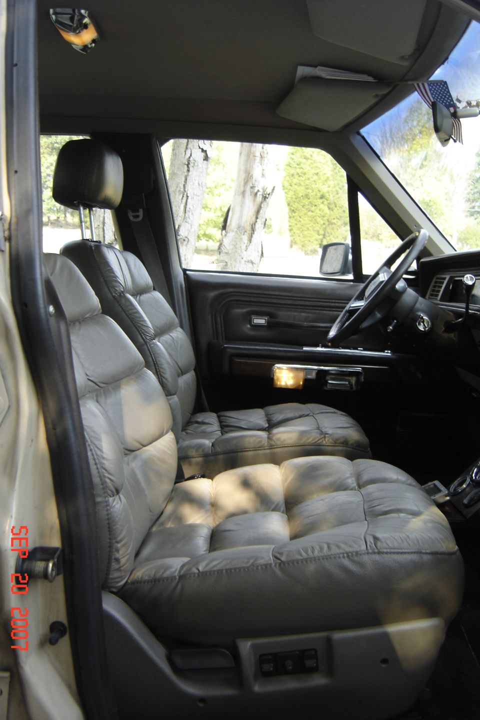Jeep Grand Cherokee seats