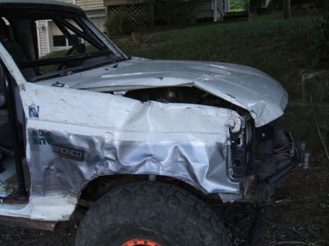 1995 Ford Bronco - This 1995 Ford Bronco has sustained heavy damage to its front end.