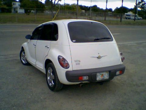 2001 Chrysler PT Cruiser photo
