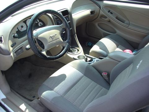 1999 Ford Mustang photo