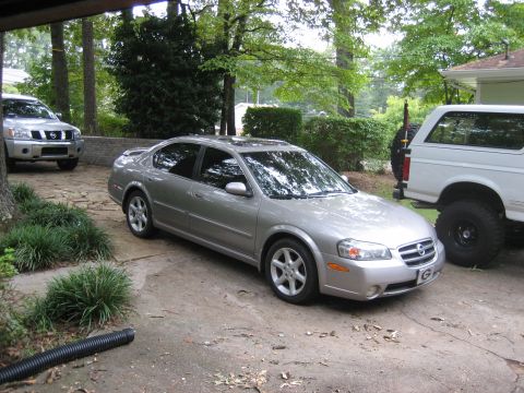2002 Nissan Maxima photo