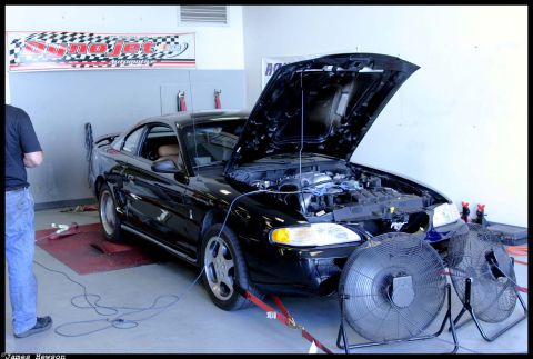 1998 Yugo Vega photo
