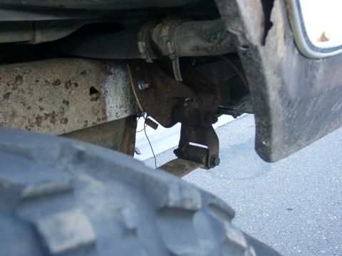 1978 Ford Bronco - Shackle flip