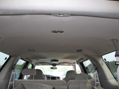 1991 Ford LTD Crown Victoria - The interior of a vehicle is shown, focusing on the headliner and overhead console.