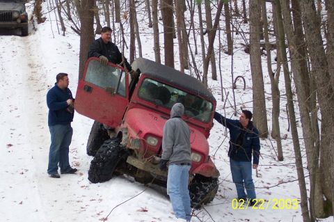 1978 Ford Bronco - Ken pointing to where the trail is