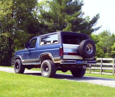 1982 Ford Bronco - May 2006. At work.