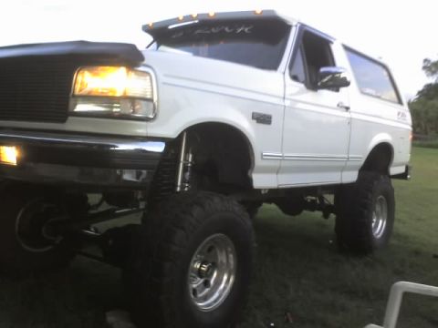 1995 Ford Bronco - This lifted 1995 Ford Bronco sits on large off-road tires, its modified suspension system.