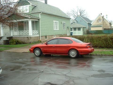 1998 Ford Taurus photo