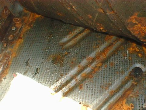 1959 Ford Thunderbird - floors we have floors! no rust here other than a little water on top of the pans. no holes anywhere!