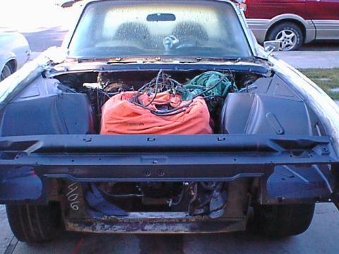 1962 Ford Thunderbird - the engine compartment gets detailed!