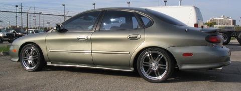 1999 Ford Taurus photo