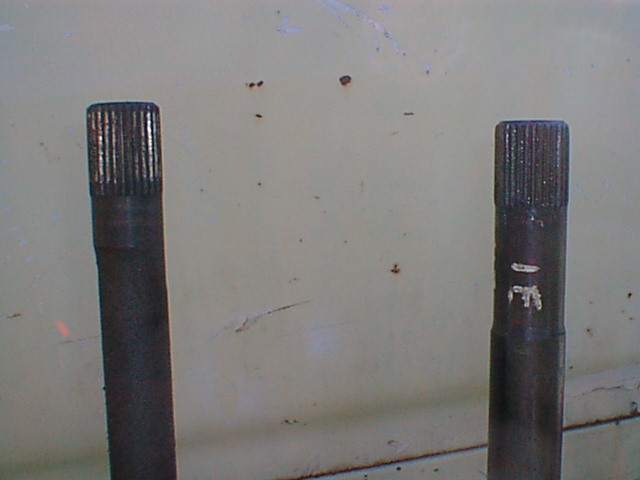 i don't know if you can tell from the picture but the left axle is a stock 28 spline and the right is the 31 spline unit