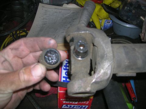 1985 Ford Bronco - u joint on front drive shaft.