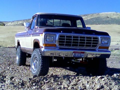 1979 Ford F-150 - Front view of a 1979 Ford F-150 pickup truck, showing its grille and headlights.