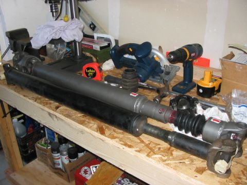 1995 Ford Bronco - New high angle driveline front shaft, 43.5", DC at the one end, 12" slip at the diff, 1350 series joints. It's a heavy sucka at 33lbs. vs.…