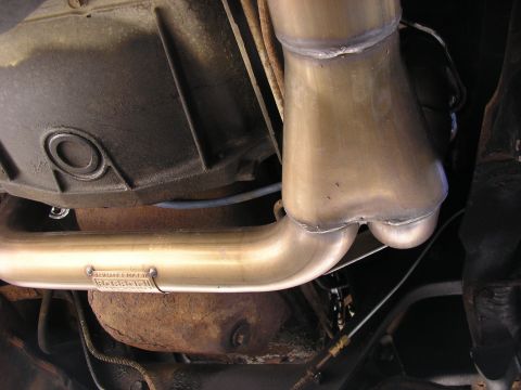 1996 Ford Bronco - Y-pipe connected to the headers.