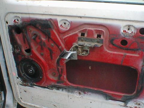 1977 Ford F-250 - The stock regulator still installed.