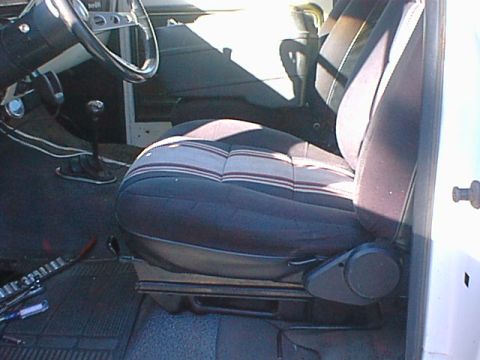 1977 Ford F-250 - here is the drivers seat ready to ride!