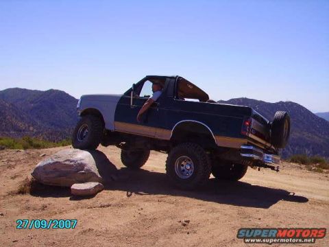 1990 Ford Bronco - Cleghorn, William owning a rock in his Bronco, 6" lift 35" tires