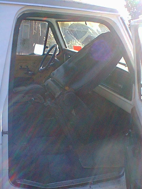 1977 Ford F-250 - here is the passenger seat flipped up for easy access to the back seat.