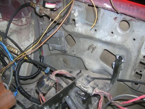 1985 Ford Bronco - TFI location
