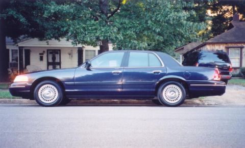 1999 Ford Crown Victoria - After my 1300 mile trip home. No mods yet.