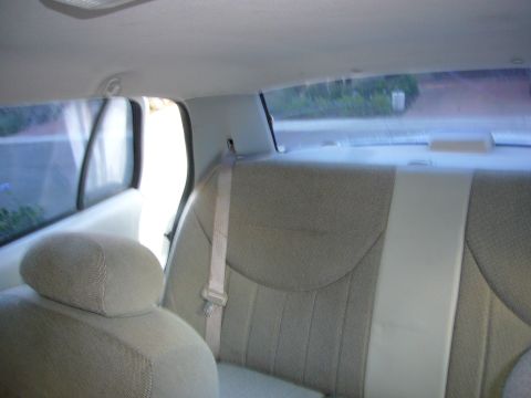 2001 Ford Crown Victoria photo