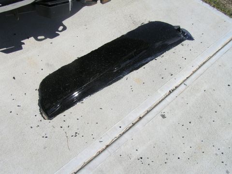2000 Ford Excursion - Most of the glass removed easily thanks to being stuck to the window tint.