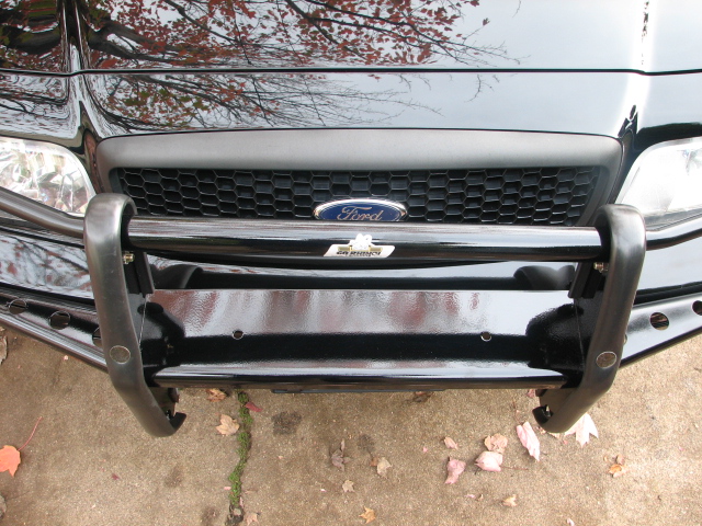 2000 Ford Crown Victoria front grille and bumper with push bar