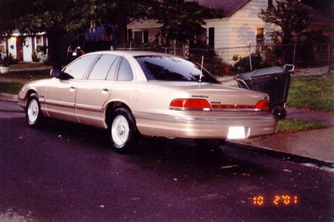 1993 Ford Crown Victoria - Another Pic of My 93