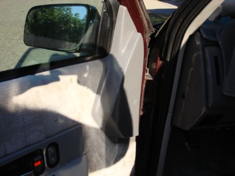 1983 Ford Bronco - You must remove the inner door panel
