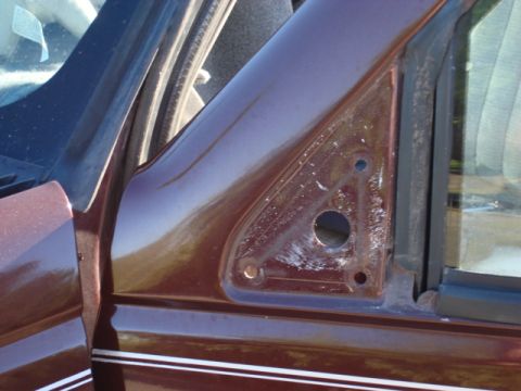 1983 Ford Bronco - Here is the outside of the door without the mirro
